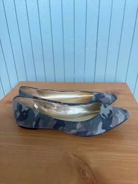 Camo Pointed Toe Women’s Ballet Flats - Olive Green 8